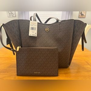 Brand New Michael Kors Freya Logo Tote Handbag Purse With Detachable Pouch NWT